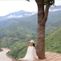 Phạm Hồng Tuyết