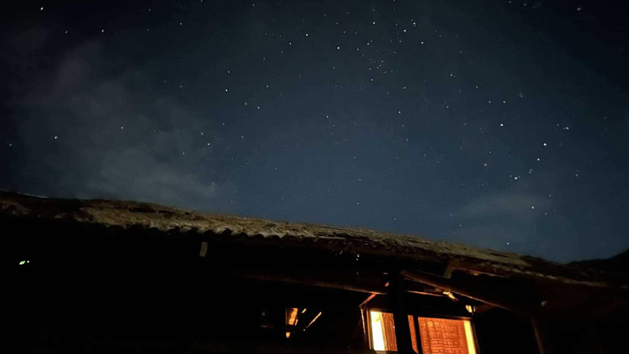 Nhà Lưng Núi 6