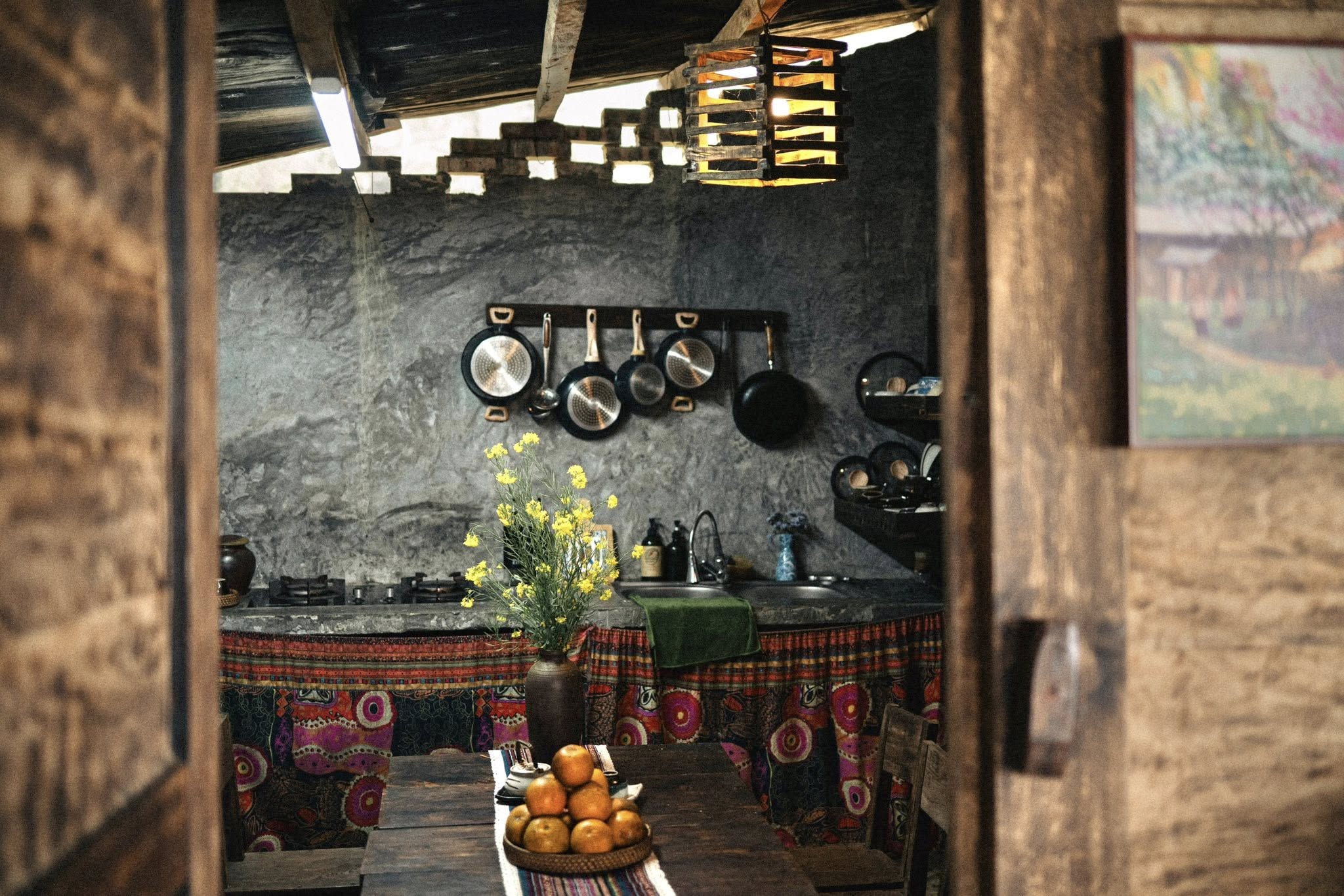 Nhà Lưng Núi 8