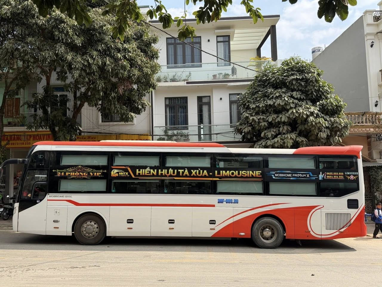 Nhà xe Hiền Hựu 4