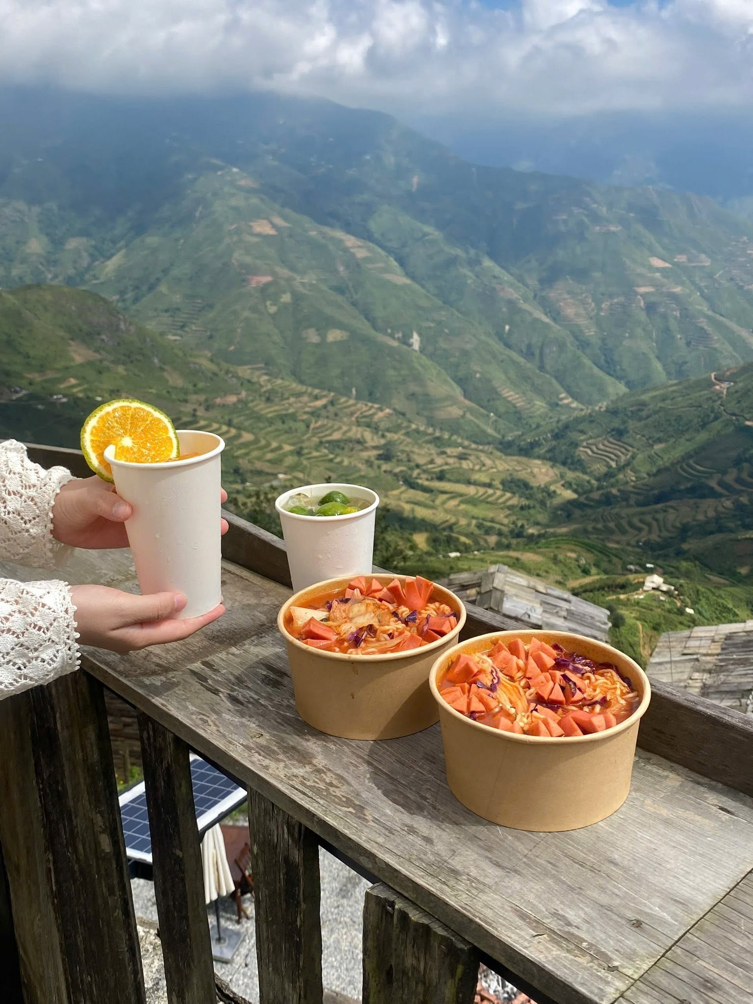 Tiệm Mì Cay Tà Xùa