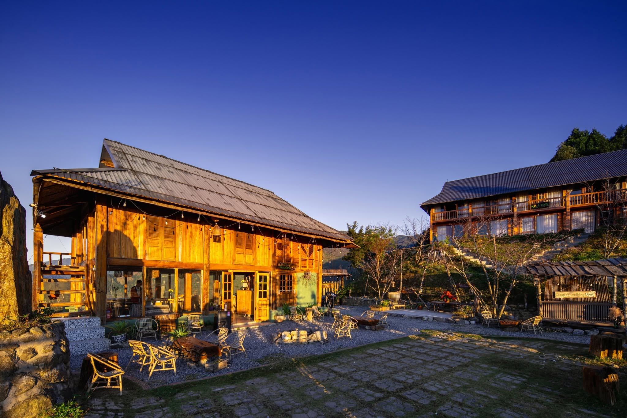 Cloud Valley Háng Đồng 4