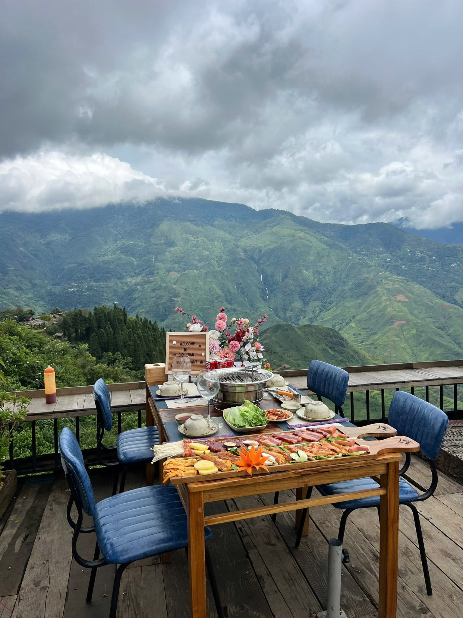 Nhà Hàng- Coffee Gió Bản Tà Xùa 6