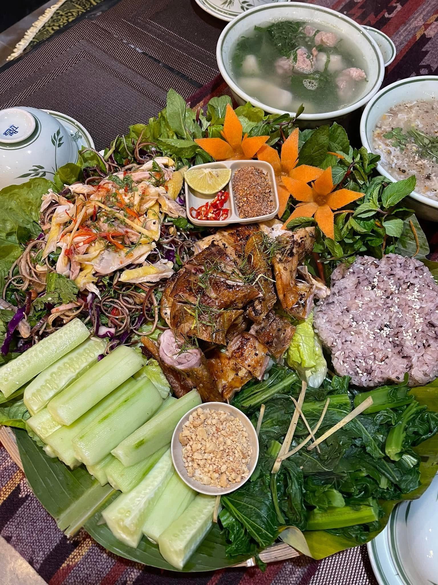 Nhà Hàng Bếp Việt 6
