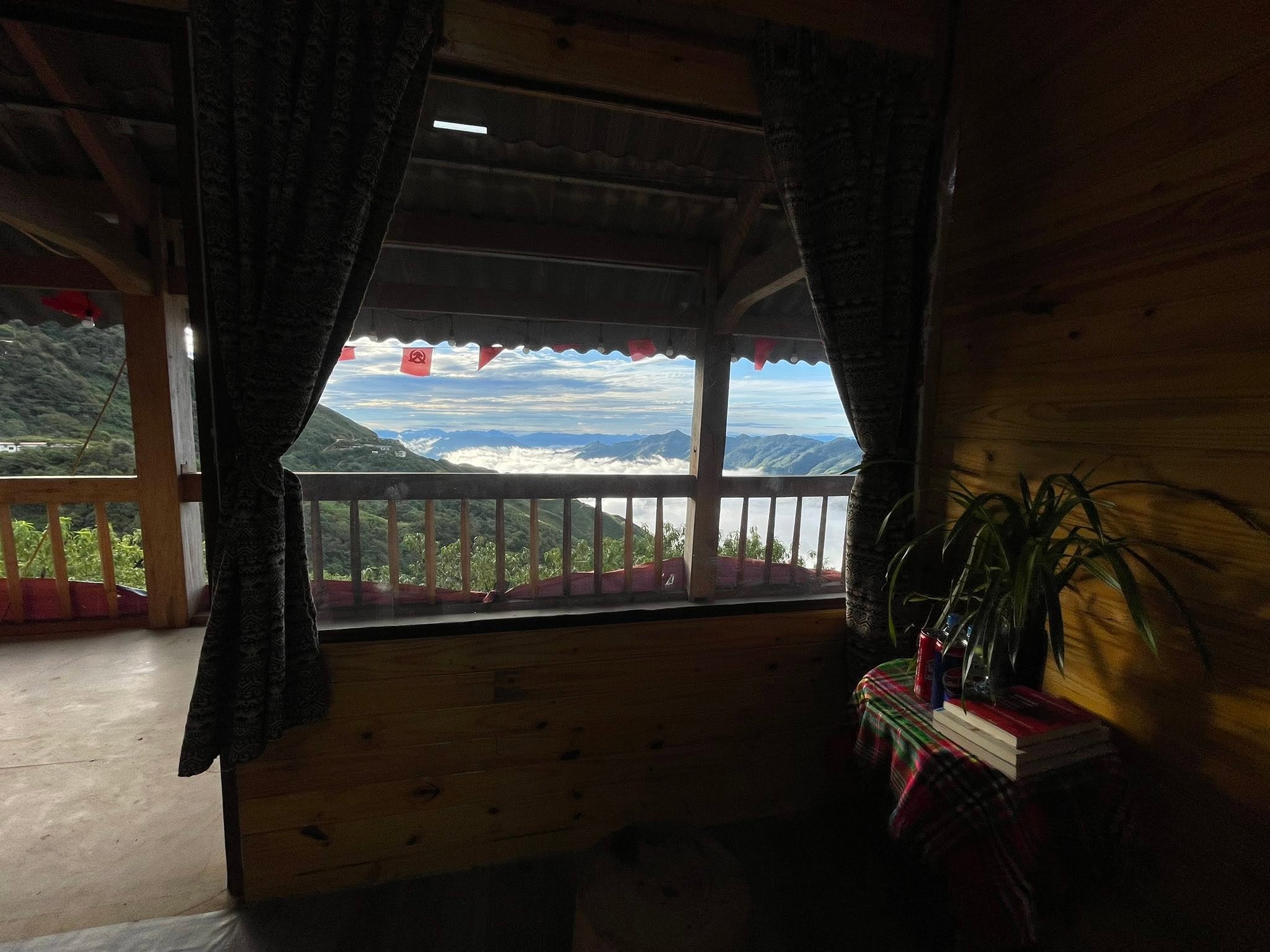 Vàng Pè Homestay - Sống lưng khủng long 6