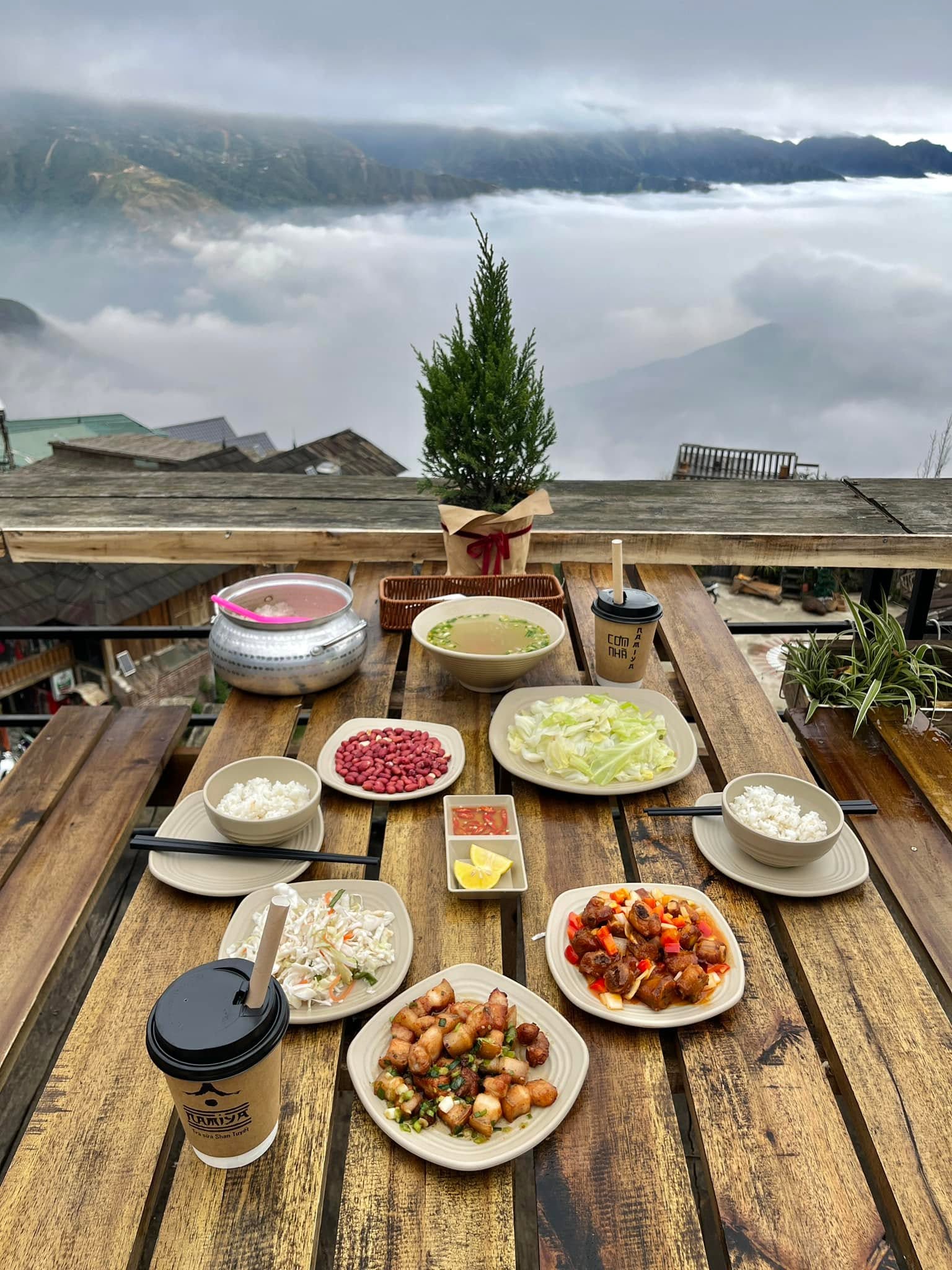 Nhà hàng Hang Chú - Tà Xùa 3