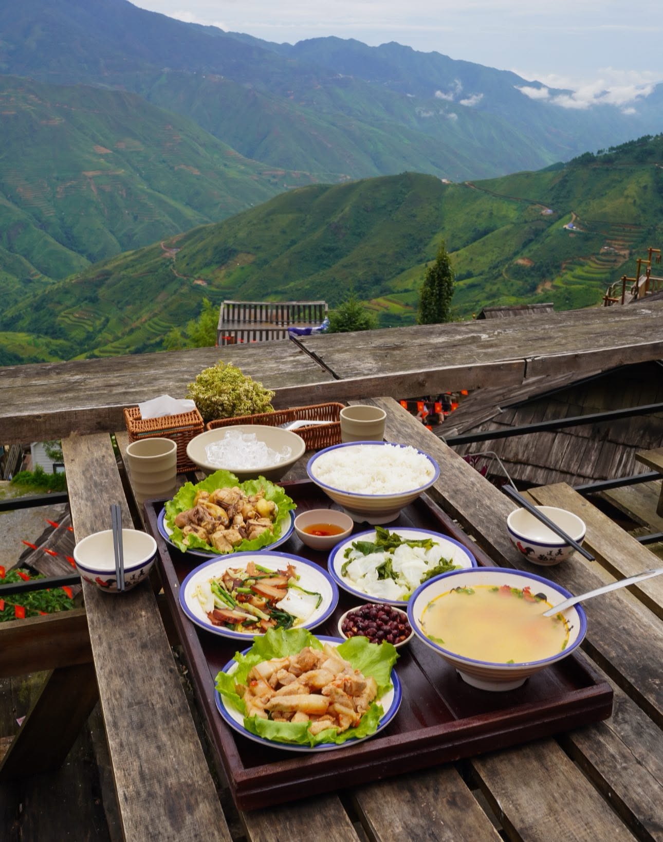 Nhà hàng Hang Chú - Tà Xùa 12